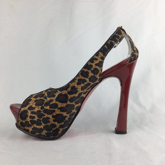 Vittorio D Firenze 5" Heels Leopard Print (0090) - Picture 3 of 10